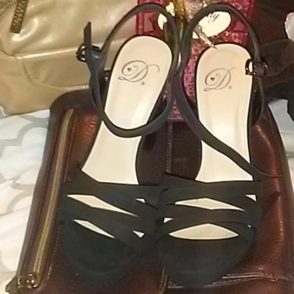 Derek ❤ Black Velvet 5" wedges